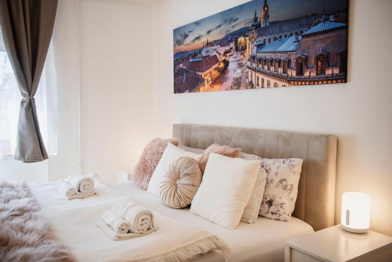 Heart Of Pecs Apartman Free Parking Экстерьер фото