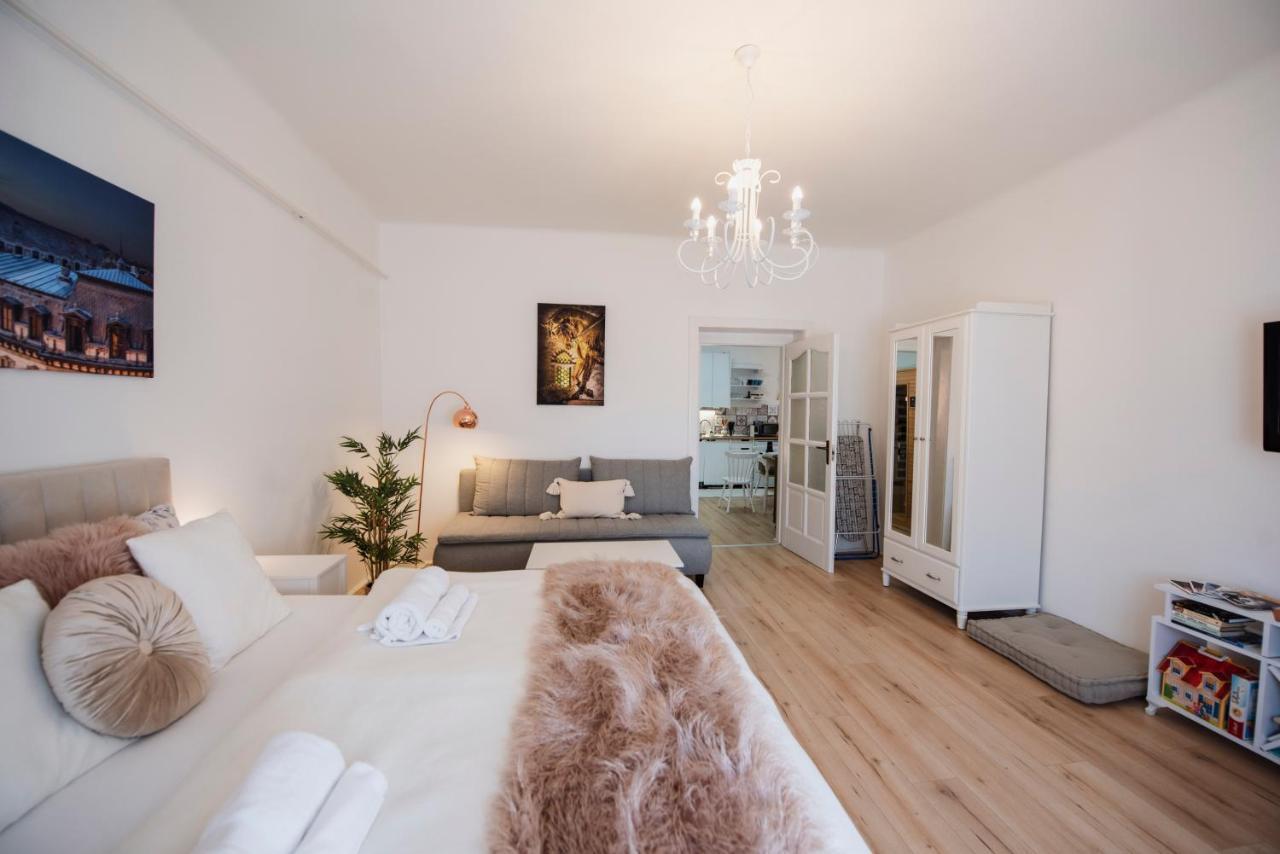 Heart Of Pecs Apartman Free Parking Экстерьер фото
